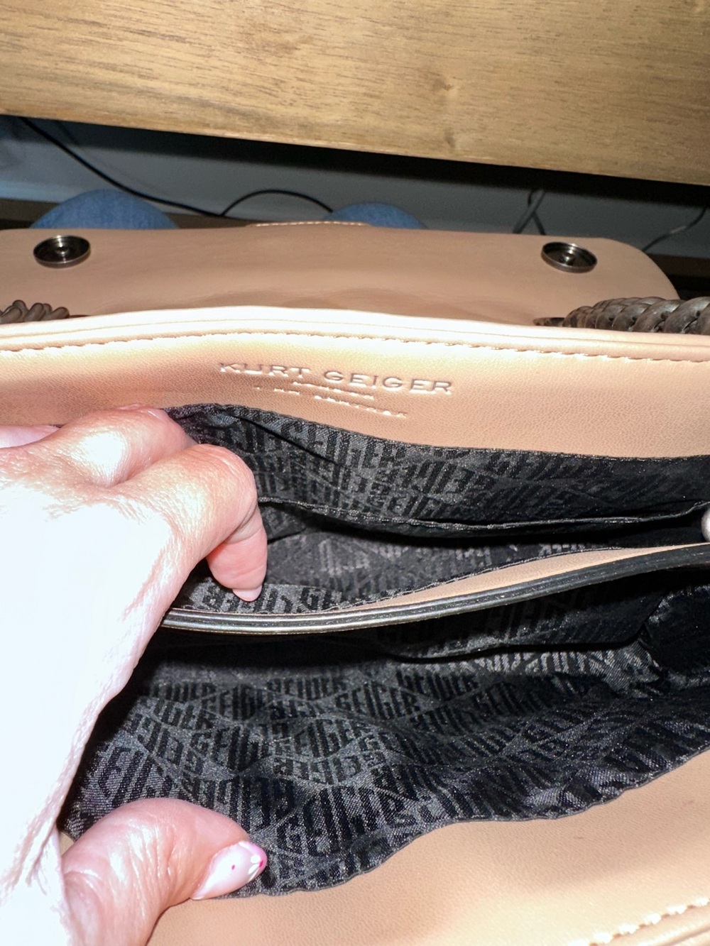 Kurt Geiger Quilted Camel Leather Shoulder Bag converts to crossbody - Picture 11 of 11